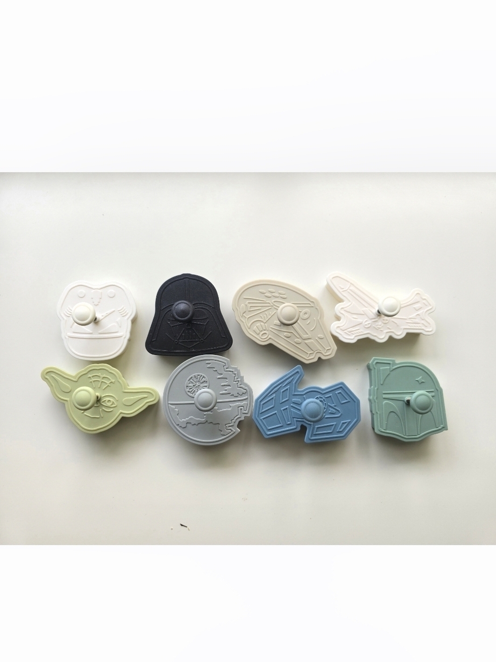 Sweet Set of Williams Sonoma Star Wars Cookie Cutters Press & Stamp Set of 8